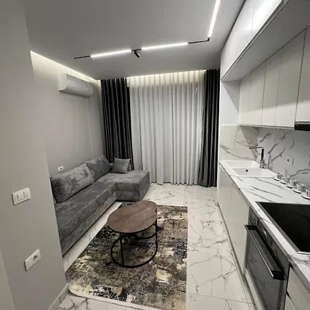 Dorian Seven Apartment