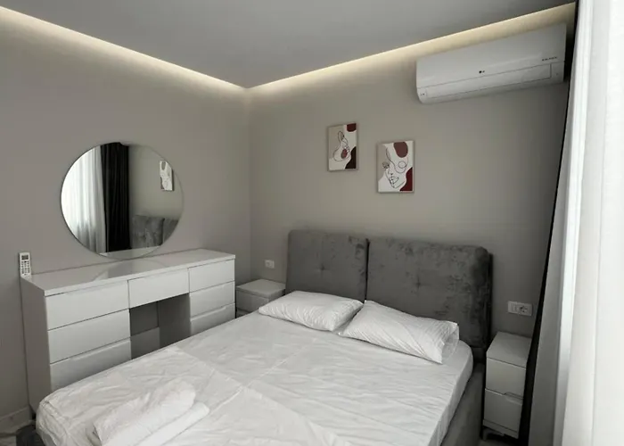 Dorian Seven * Durrës